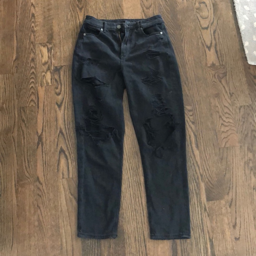 American eagle mom jeans lightly worn size 4